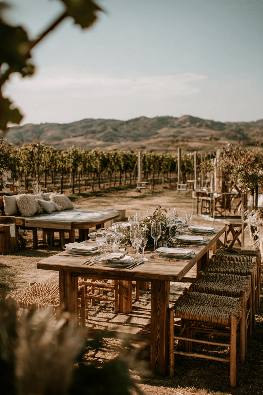 27 Small Wedding Ideas That Create an Intimate and Meaningful Celebration